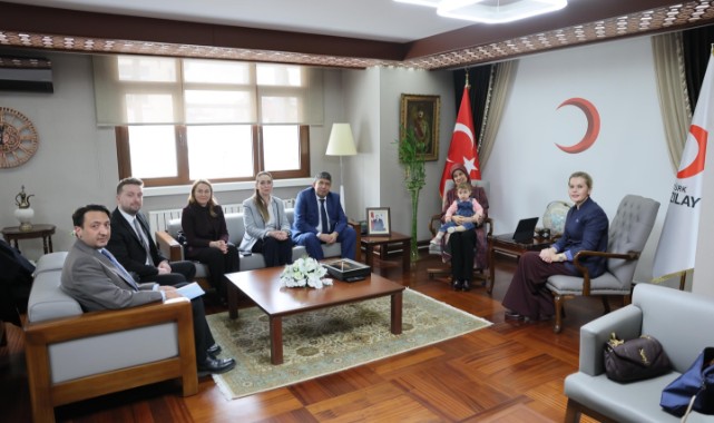 Kızılay Edirne'den genel merkeze istişare ziyareti
