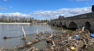 Meriç ve Tunca’da alarm seviyesi düştü, izler ortaya çıktı