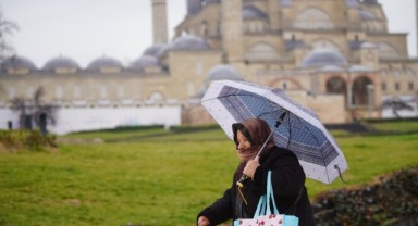 Sağanak hayatı olumsuz etkiledi
