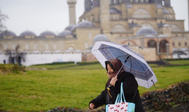 Sağanak hayatı olumsuz etkiledi