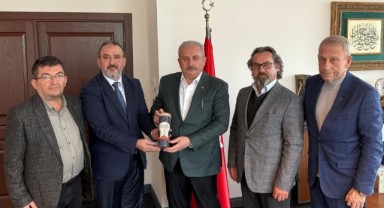 Şentop’a yerli hibrit ayçiçeği sunumu