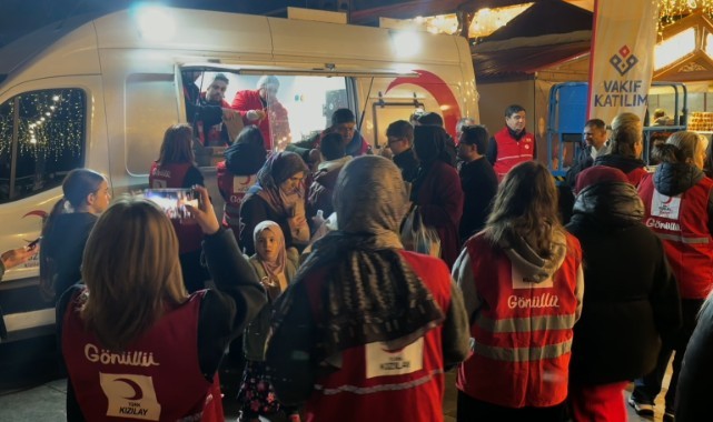 Türk Kızılay Edirne Şubesi'nden Ramazan Sokağı'nda ikramlar