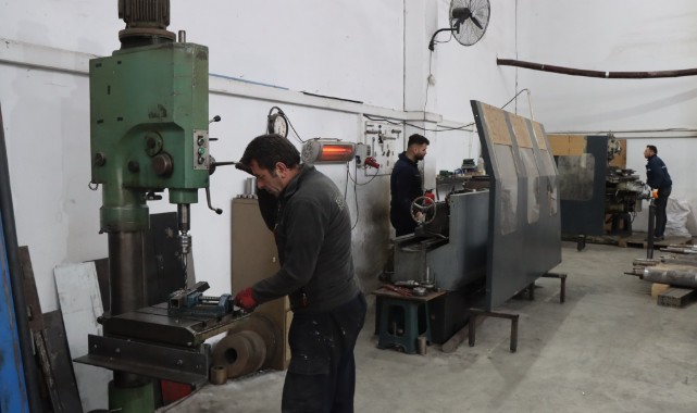 Üretilen ambalaj makineleri 2 ülkeye ihraç ediliyor