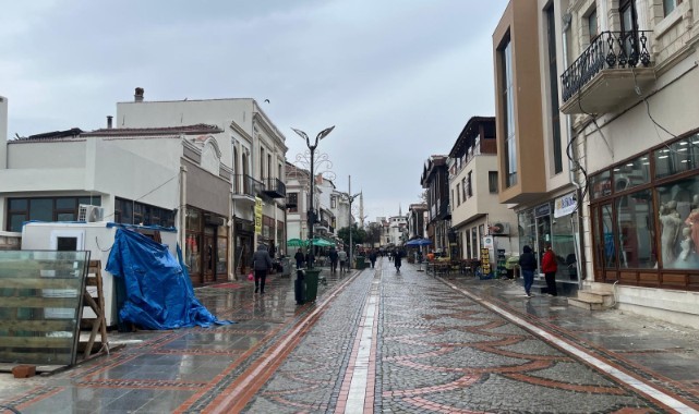 Cadde ve sokaklar boş kaldı