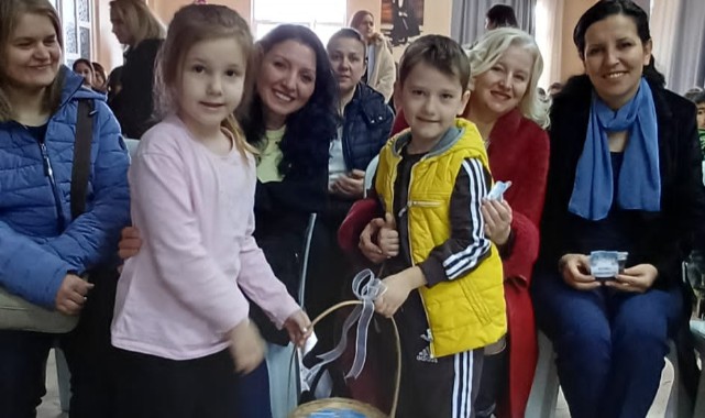 Yardım kolileriyle gönüller ısındı