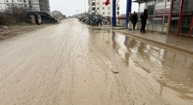 Yurt yolu değil sanki çamur tarlası...