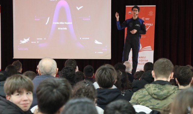 Astronot Tuva Cihangir Atasever, öğrencilerle buluştu