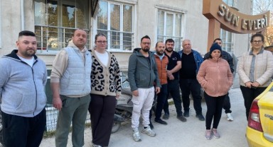 Aylardır tamamlanmayan yol çalışmasına mahalle sakinlerinden tepki