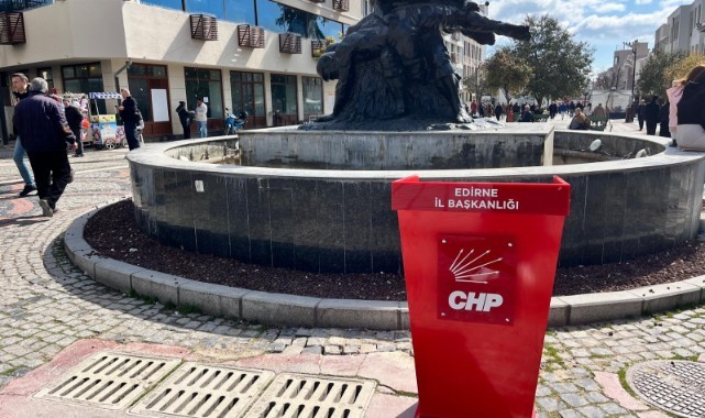 CHP’nin kürsüsü Saraçlar’da unutuldu