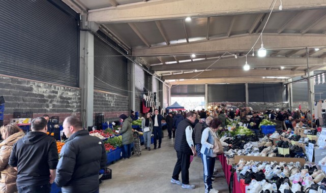 Cumartesi pazarına durgunluk hakim