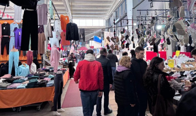 Cumartesi pazarına durgunluk hakim