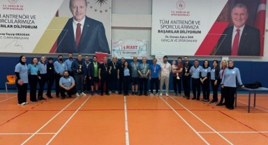 Edirne’de sağlık çalışanları masa tenisi turnuvasında buluştu