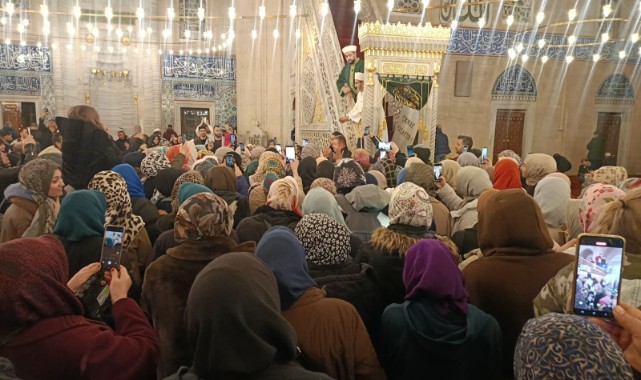 Edirne’de Sakal-ı Şerif ziyareti için uzun kuyruklar oluştu