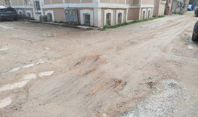 Geçici onarım kalıcı çileye döndü: Kaleiçi sokakları alarm veriyor