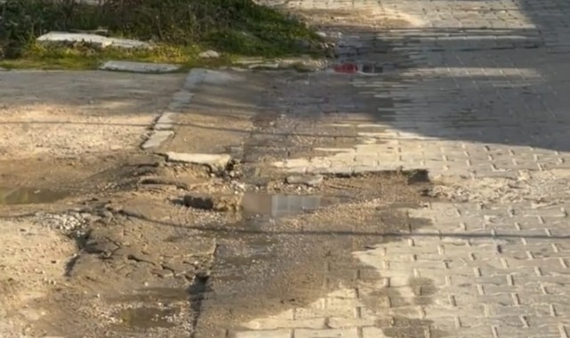 İçme suyu saatlerce boşa aktı