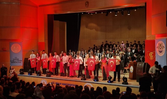 İstiklal Marşı'nın 105. Yılı Edirne'de törenle kutlandı