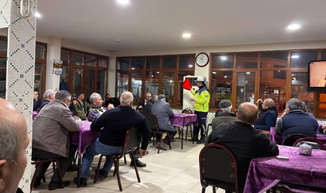 Jandarma Salarlı’da trafik kurallarını anlattı