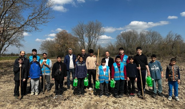 Kadir Gecesi’nde çevreye anlamlı katkı