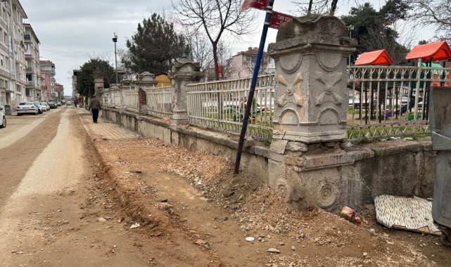 Kaleiçi’nde yol çilesi bitmiyor: Vatandaş Belediyeden çözüm bekliyor