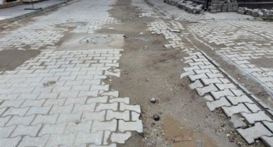 Kaleiçi’nde yol çilesi bitmiyor: Vatandaş Belediyeden çözüm bekliyor