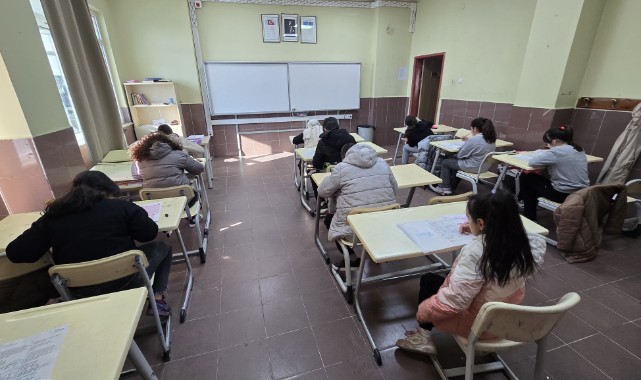 “Kitap Kurdu” yarışmasına Edirne’de yoğun katılım