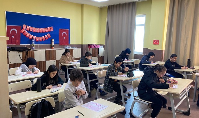 “Kitap Kurdu” yarışmasına Edirne’de yoğun katılım