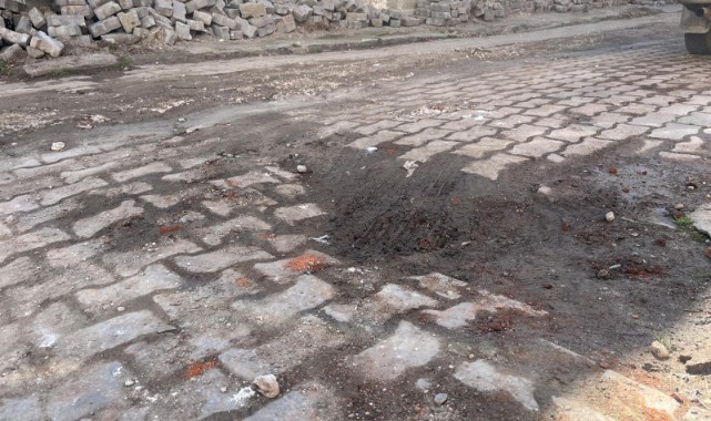 Mart geldi, yollar hâlâ yapılmadı