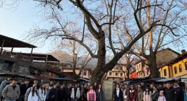 Öğrenciler Bursa’da tarihi keşfe çıktı