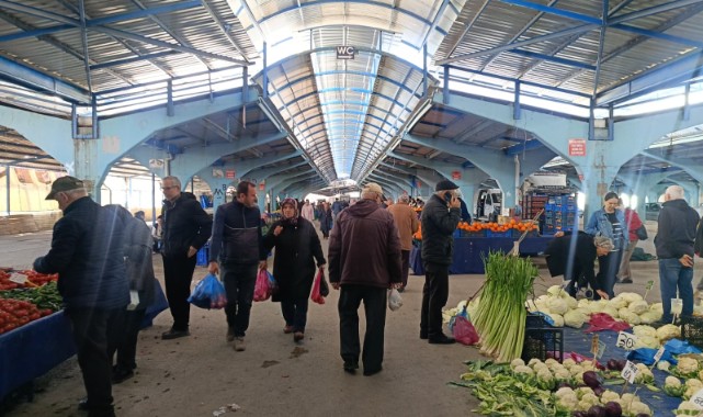 Pazarda bayram yoğunluğu