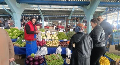 Pazarda bayram yoğunluğu