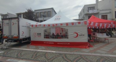 Saraçlar Caddesi’nde kan bağışı çağrısı