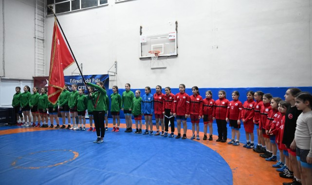 Şehit polis Nefize Çetin Özsoy anısına güreş şampiyonası düzenlendi