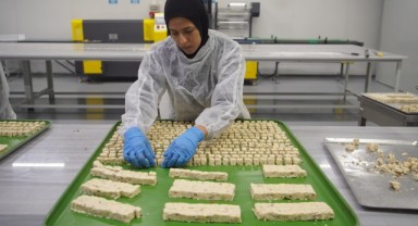 Şekerlemeciler bayram sofralarını tatlandırmak için fazladan mesai yapıyor