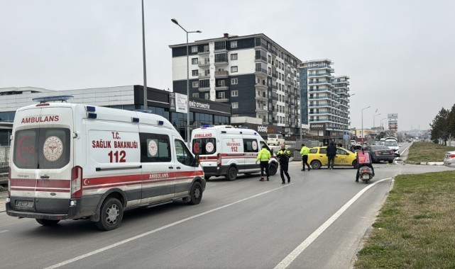 Taksiyle otomobilin çarpışması sonucu 2 kişi yaralandı