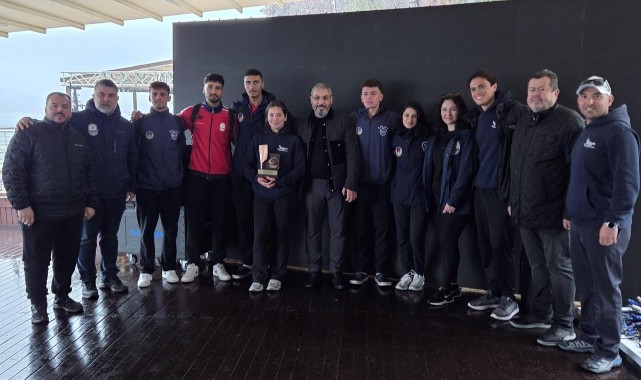 “TED Edirne Koleji Kürek Kulübü’nün kenti Adana’da gururla temsil etti”