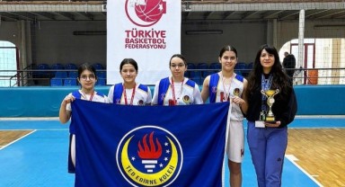 Yıldız Kızlar Parkede Başardı: TED Edirne Koleji Üçüncü