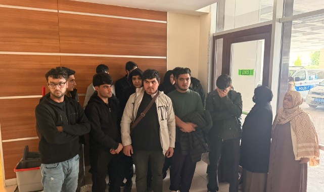 16 düzensiz göçmen yakalandı, 2 şüpheli gözaltında