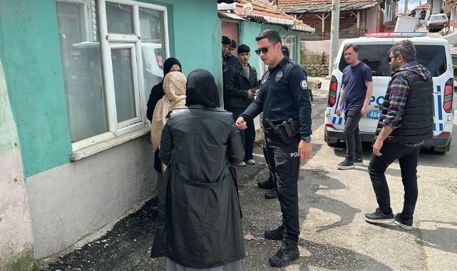 16 düzensiz göçmen yakalandı, 2 şüpheli gözaltında