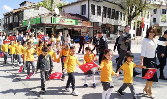 6 Balkan ülkesinden 143 öğrenci 23 Nisan için Edirne’de