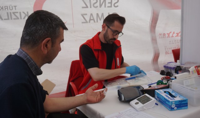Bayram tatilinde çarşı doldu, kan bağışına ilgi arttı