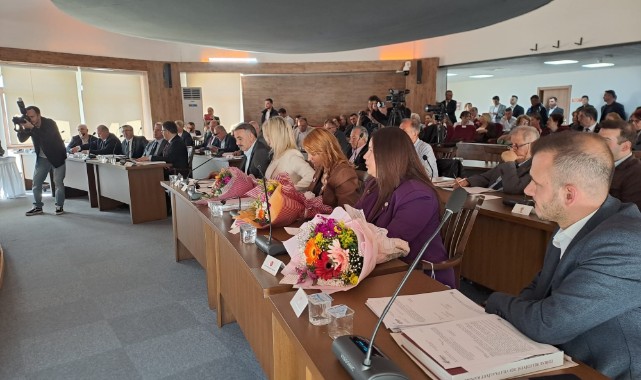 Belediye toplu taşımaya zammı görüşüyor