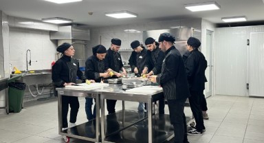 Edirne’de aşçılık kursuna uluslararası istihdam fırsatı