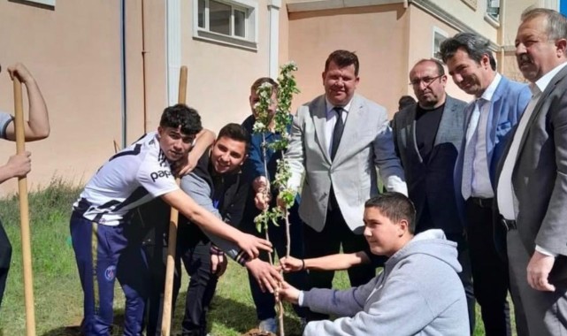 Geleceğe Yeşil Miras: Keşan’da Fidan Dikim Etkinliği