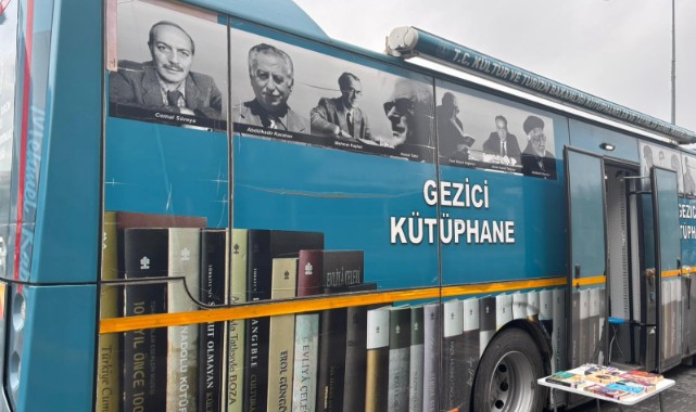 Gezici kütüphanede yoğunluk