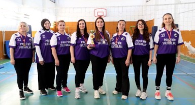 Gündelik yaşamın stresini sahada atıyorlar