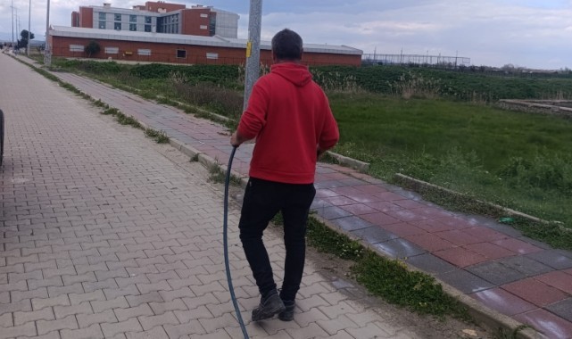 İpsala’da yeşil alanlar temizleniyor