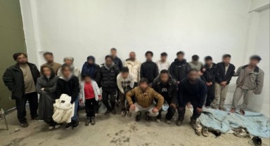 Jandarma ekipleri fotokapan yardımıyla düzensiz göçmenleri yakaladı