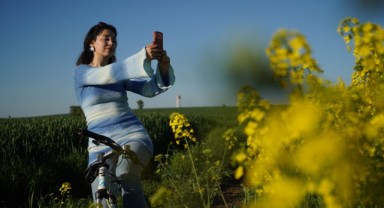 Kanola tarlaları agro turizmin yeni gözdesi