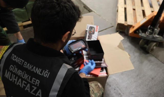 Kapıkule'de dev operasyon: 33 milyon liralık kaçak eşya yakalandı