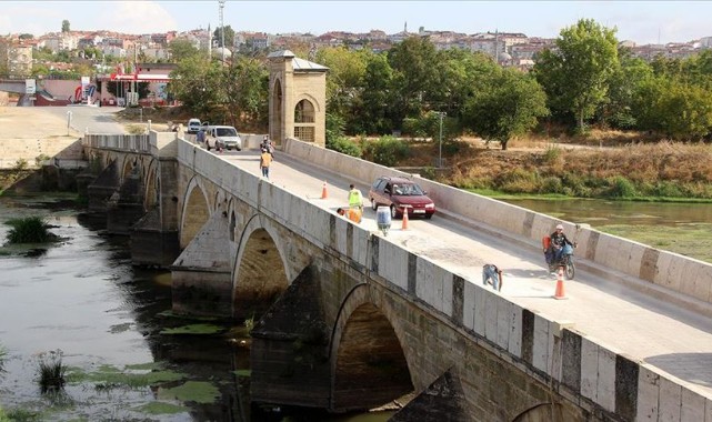 Karaağaç İstikametinde trafik tek şeride iniyor